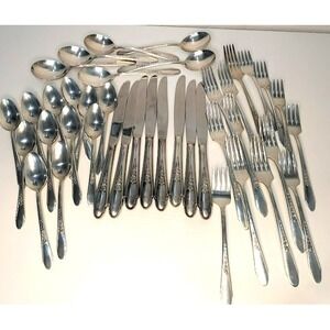 1941 IS WM Rogers & Son Gardenia Pattern 40 PCS Flatware Silverplate Lot